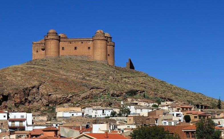 Castel Calahorra, Spain